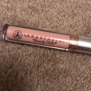 Anastasia Liquid Lipstick (Milkshake)